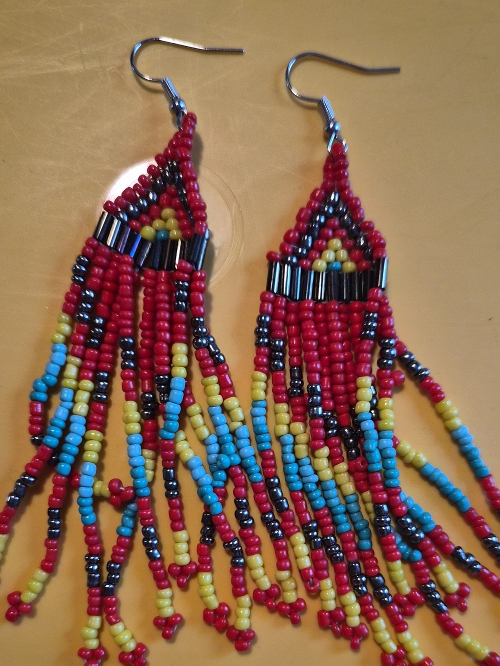 🆕 Long and dangling seed beaded earrings